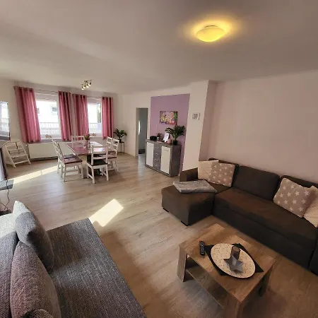 Linda בית נופש *